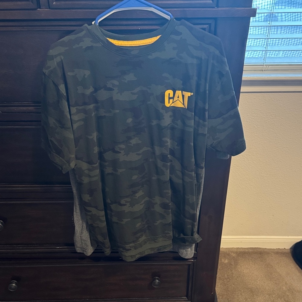 Caterpillar Camo Short Sleeve Tee - Black and Yellow